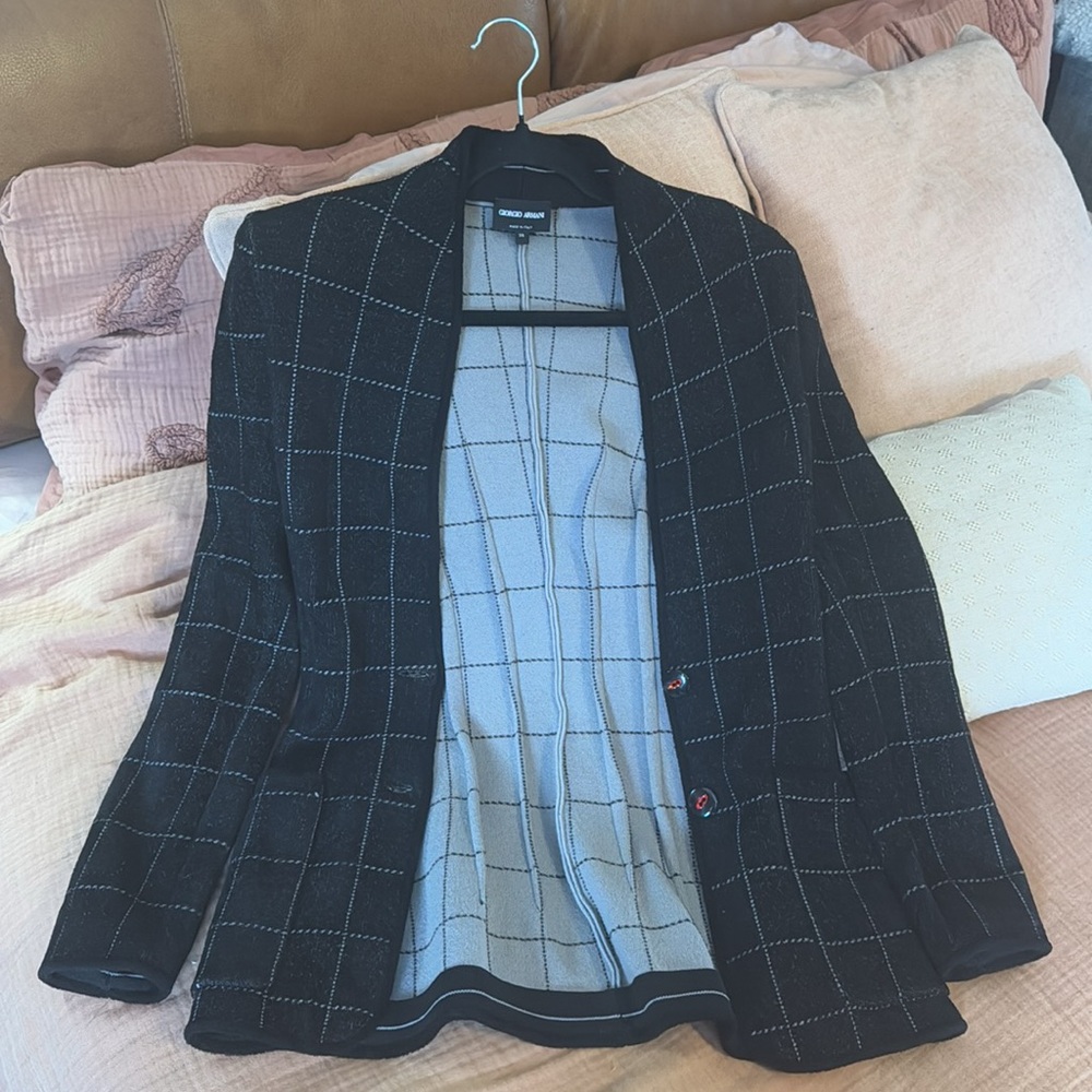 Giorgio Armani Classic Black and White Sweater Blazer